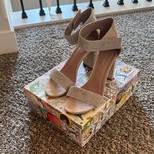 Jeffrey Campbell Lindsay Heel